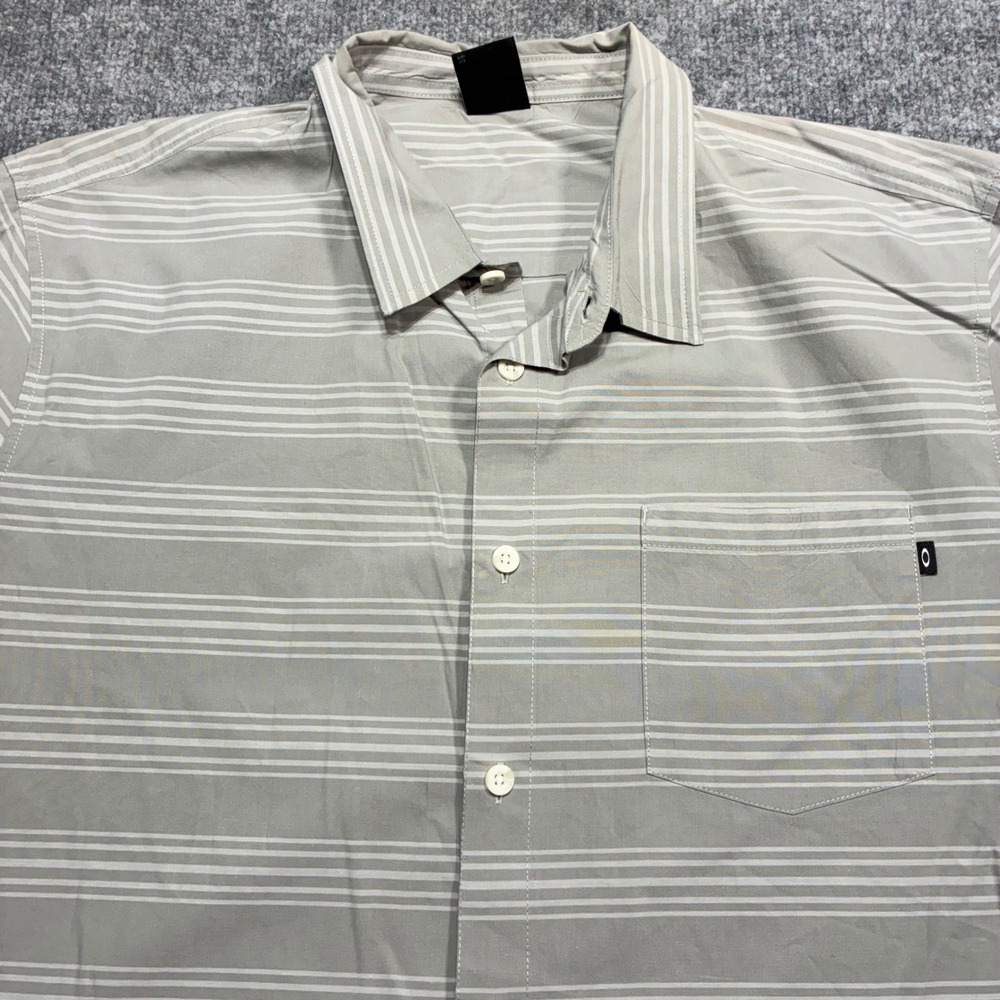 Oakley Striped Button Down Shirt Mens XXL Gray Short Sleeve Cotton‎